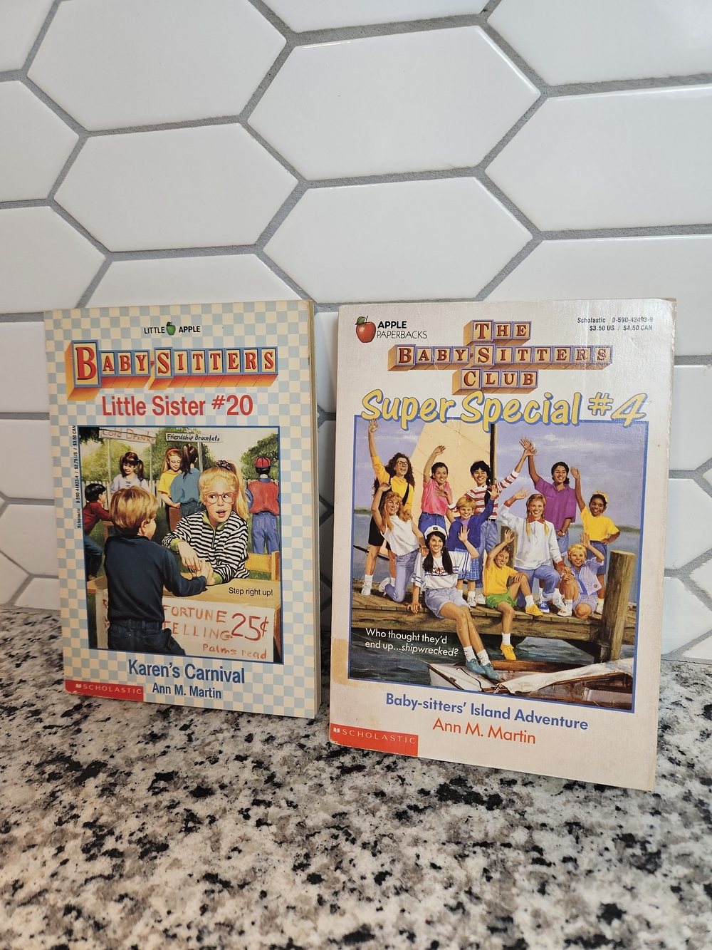 The Baby-Sitters Club Super-Special #4 & Little Sister #20 - Colorful Covers